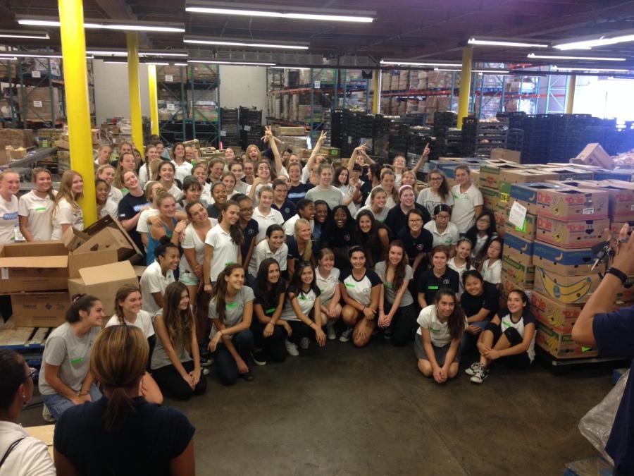The+sophomore+class+makes+a+difference+at+the+LA+Regional+Food+Bank.++Photo+courtesy+of+Lynne+St.+Hilaire.