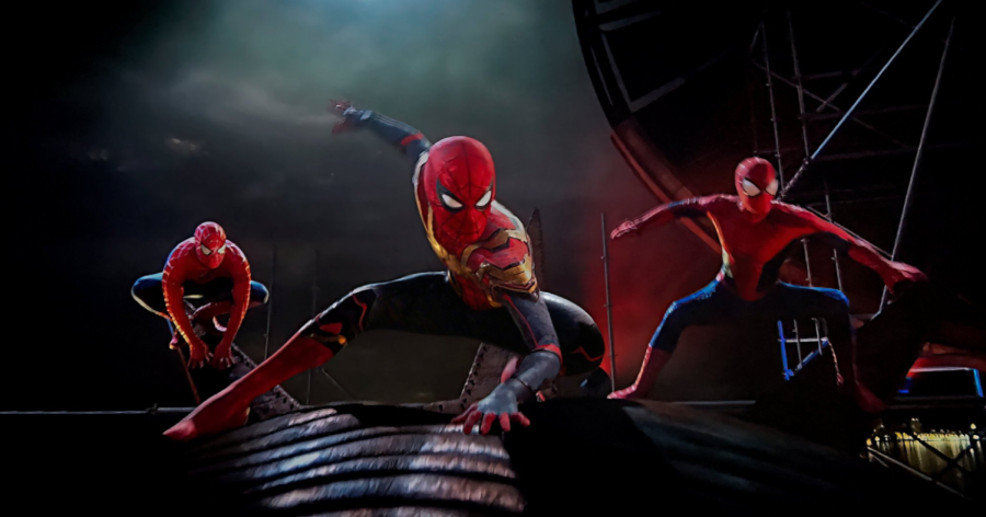 Actors Tom Holland, Andrew Garfield, and Tobey McGuire as Spiderman during the final fight