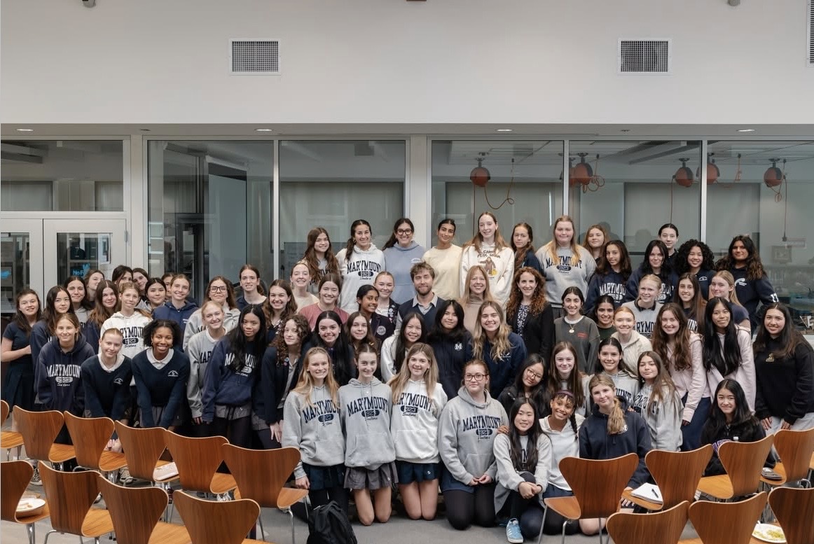 Photo of students who came first Industry Insiders thought talk! Photo courtesy of the Marymount Instagram