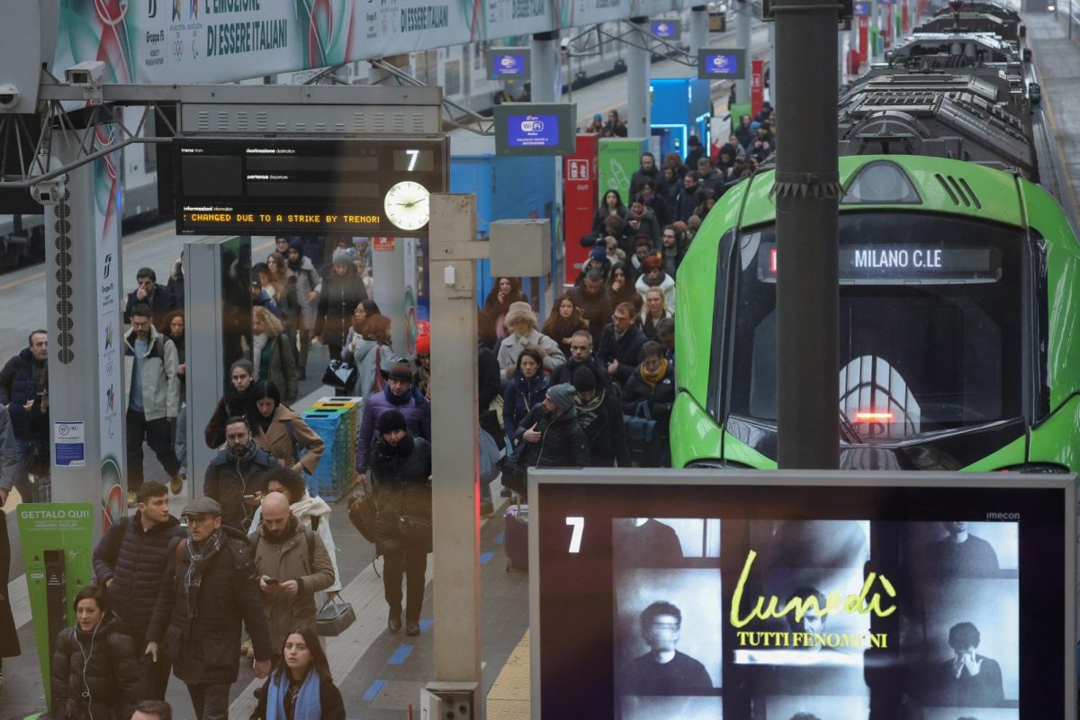 An image depicting the chaotic atmosphere at train stations across Italy ahead of the Olympics. Courtesy of ‘Reuters’
