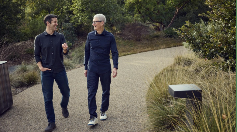 John Ternus and Tim Cook at Apple Park (image courtesy of: Apple)
